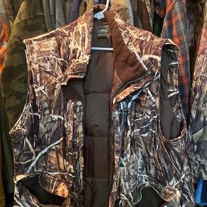 Camo hunting vest